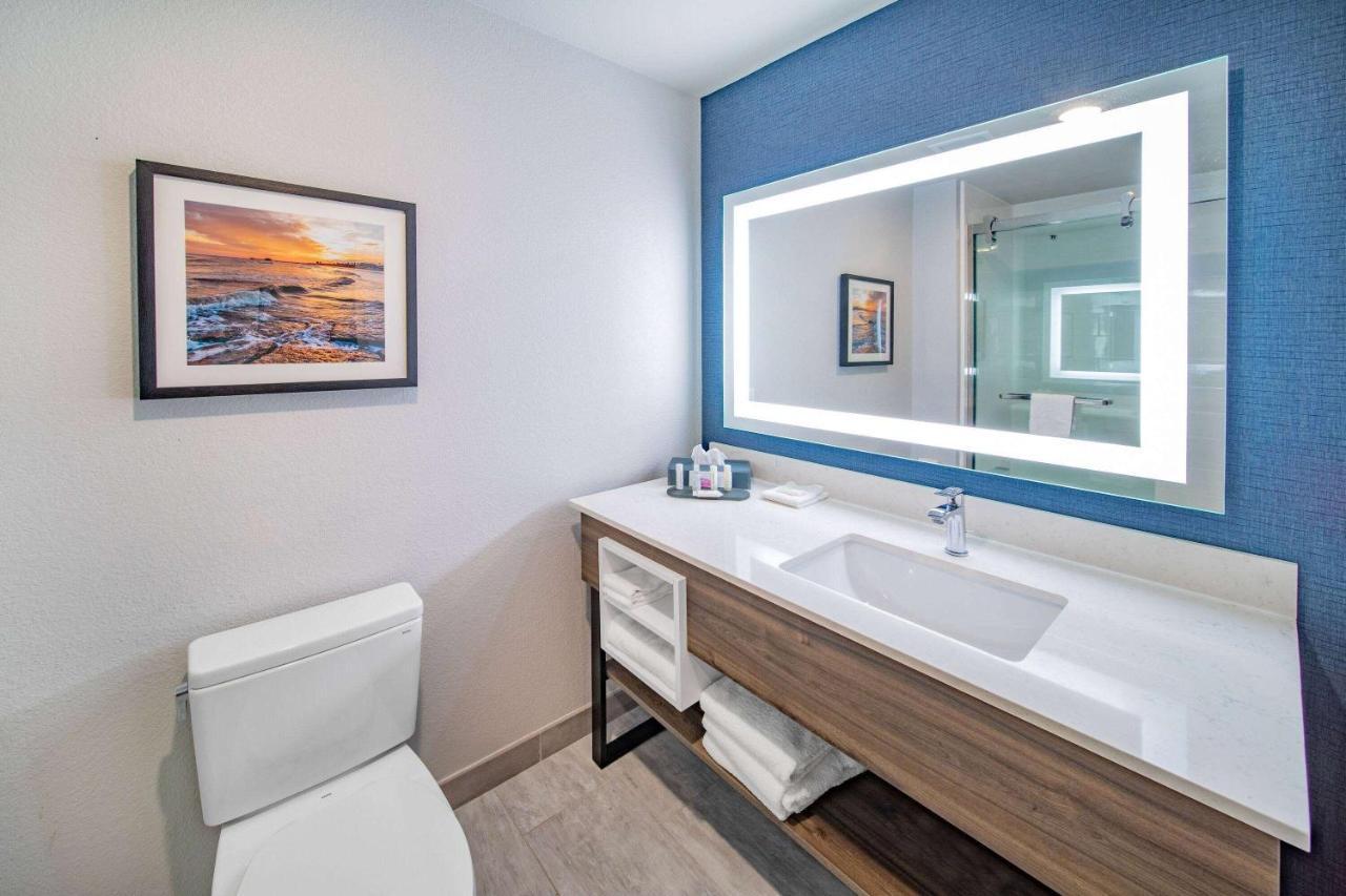 La Quinta Inn & Suites By Wyndham Galveston North At I-45 Kültér fotó